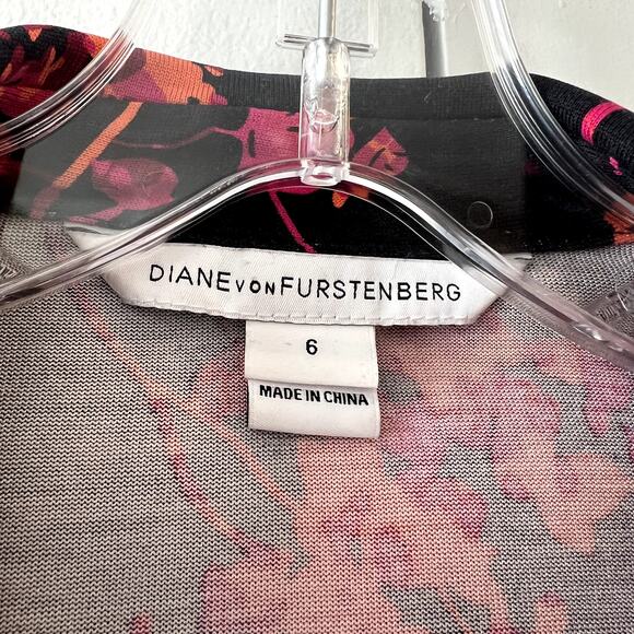 DVF Diane von Furstenberg Jeanne Silk Jersey Wrap Mini Dress Pink Floral 6 - Picture 5 of 10